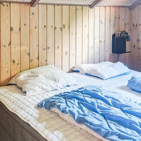 Semesterbostad In With Sauna Hemmet